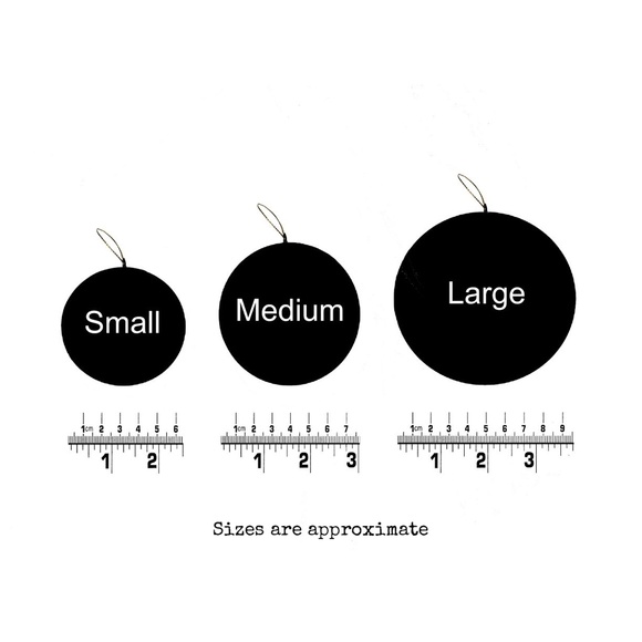 Carnival Hand-made Painted Capiz Christmas Ornament - Snow - Picture 2 of 2